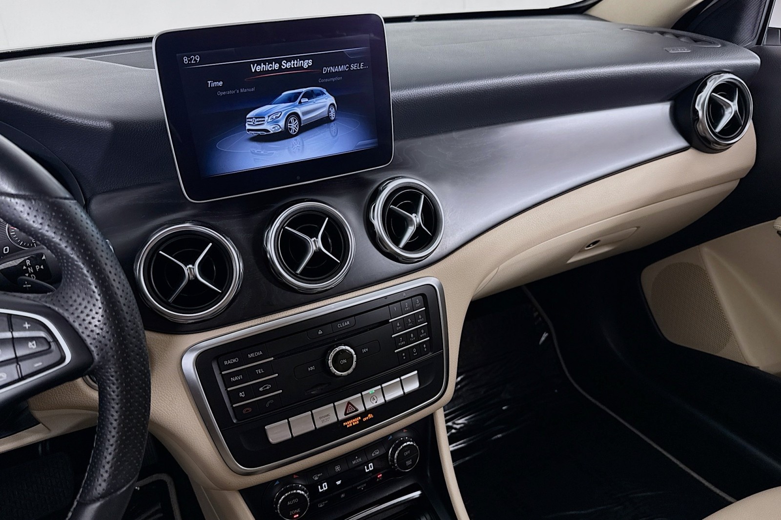 Used 2019 Polar White Mercedes-Benz GLA 250 image 19