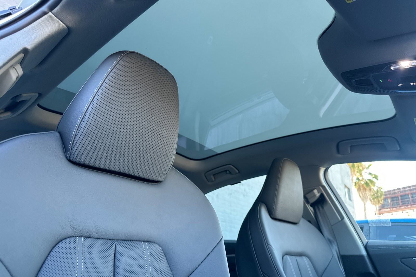 New 2026 Daytona Gray Pearl Effect Audi Premium Plus quattro image 15