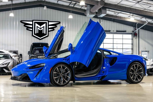 Used Car 2023 Mclaren Artura  For Sale Under $200,000 In Boerne, Texas