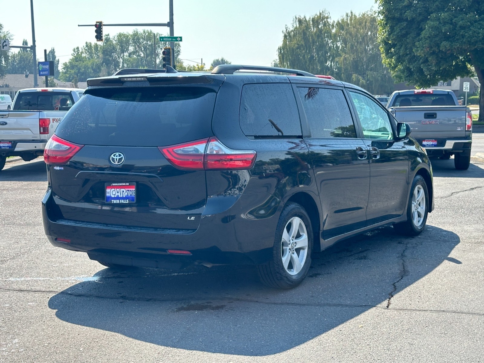 2020 Toyota Sienna LE 6