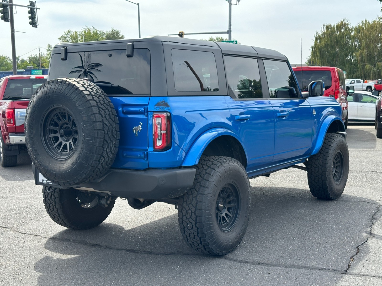 2022 Ford Bronco Black Diamond 8