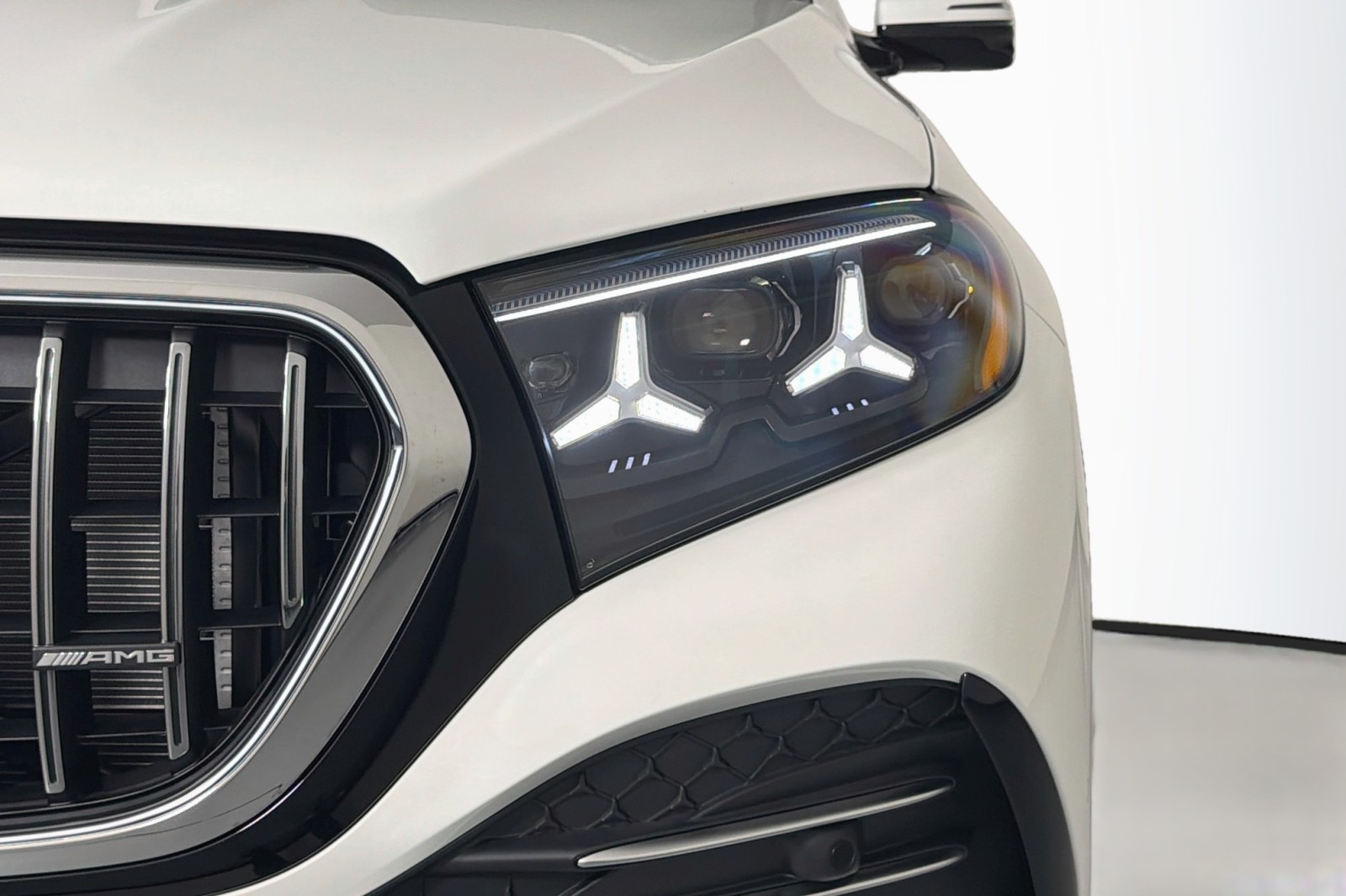New 2027 Polar White Mercedes-Benz AMG® GLE 53e 4MATIC+ Coupe image 14