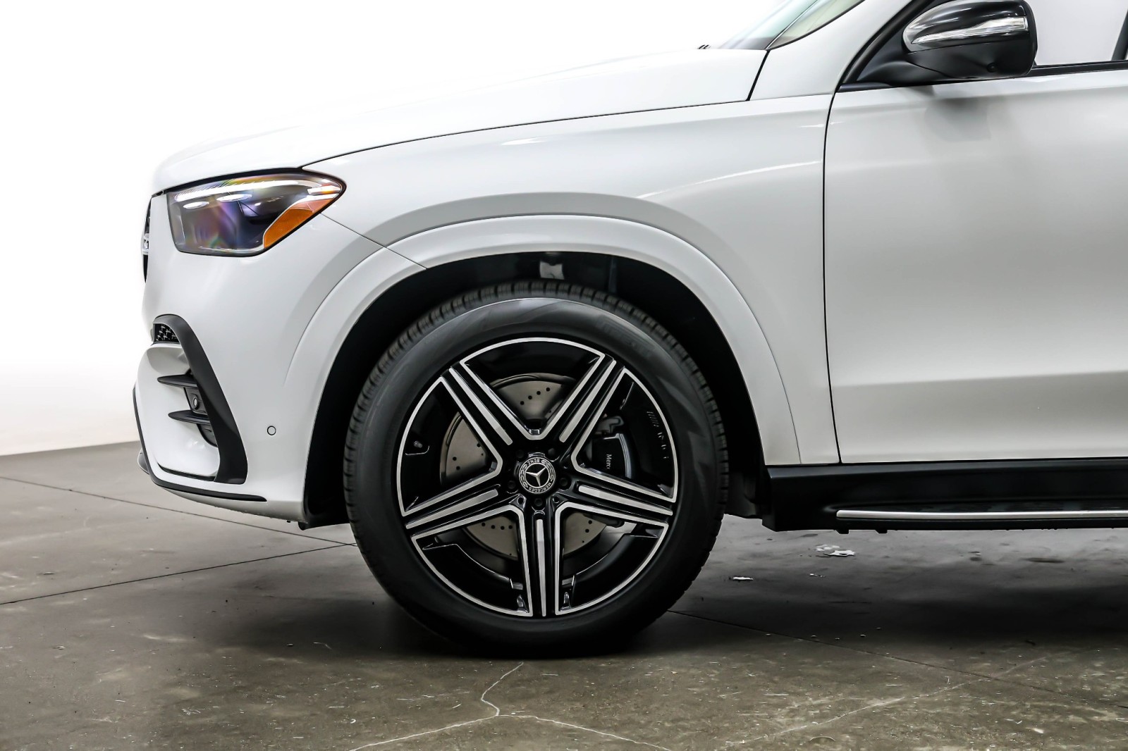 New 2026 Polar White Mercedes-Benz GLE 350 SUV image 10