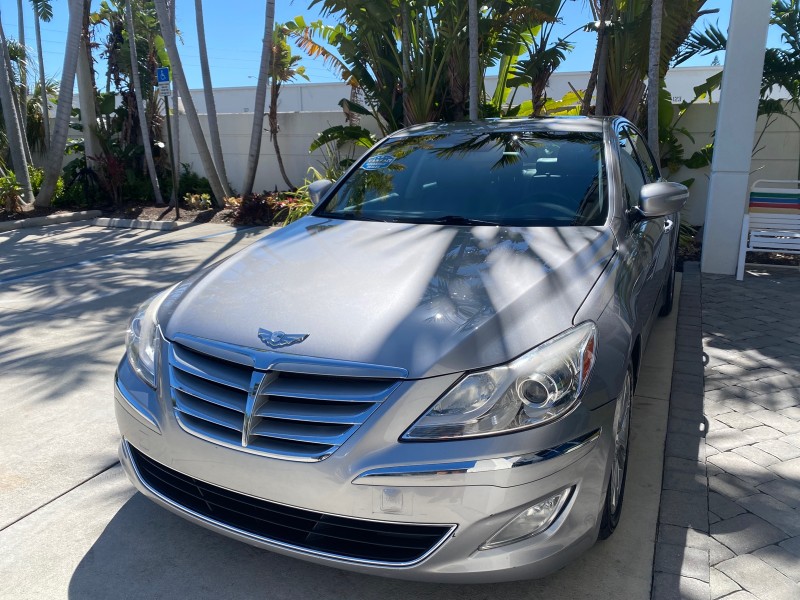 2012 Hyundai Genesis 3.8L SUNROOF PREM PKG in , 