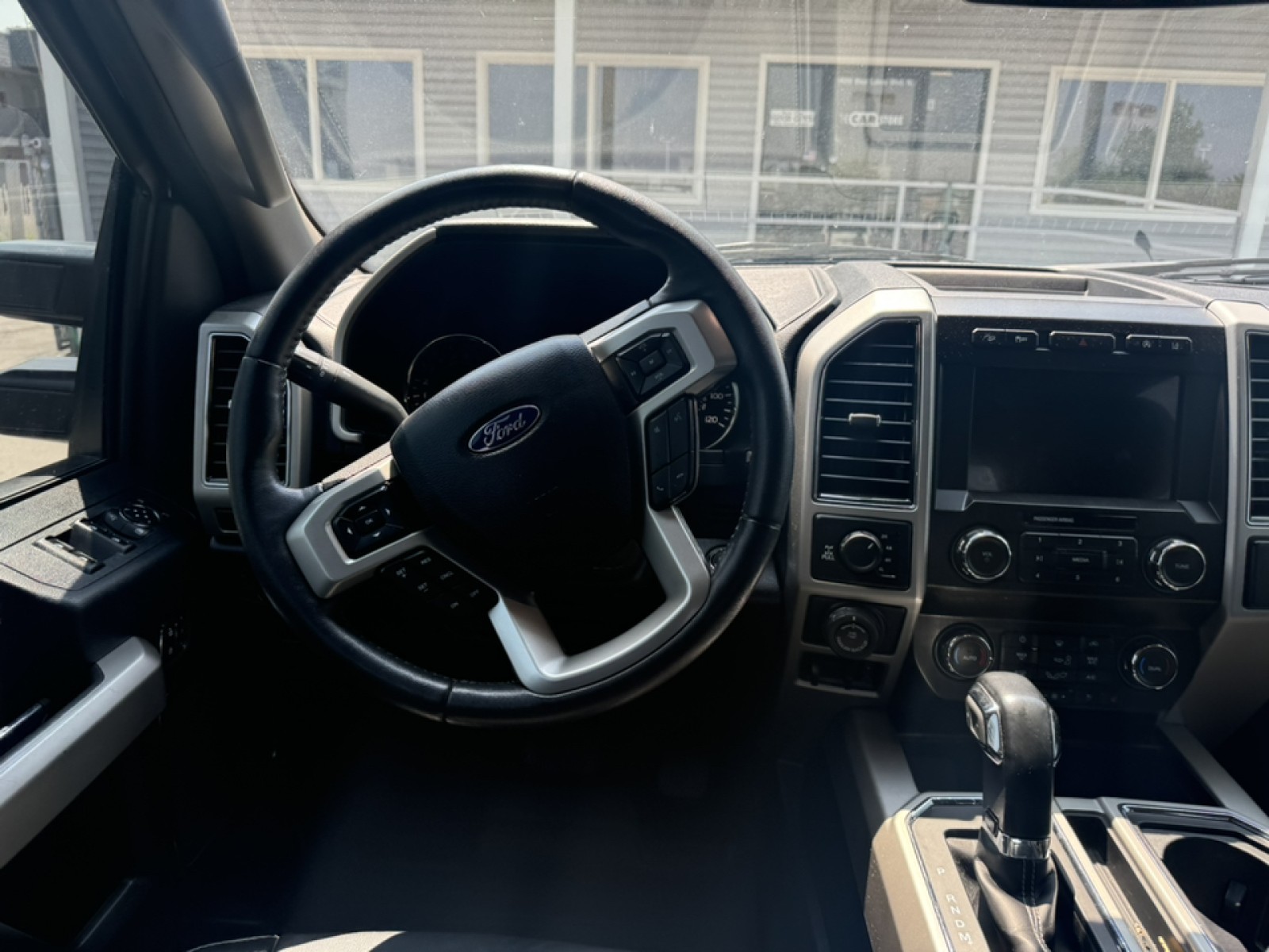 2020 Ford F-150 LARIAT 10