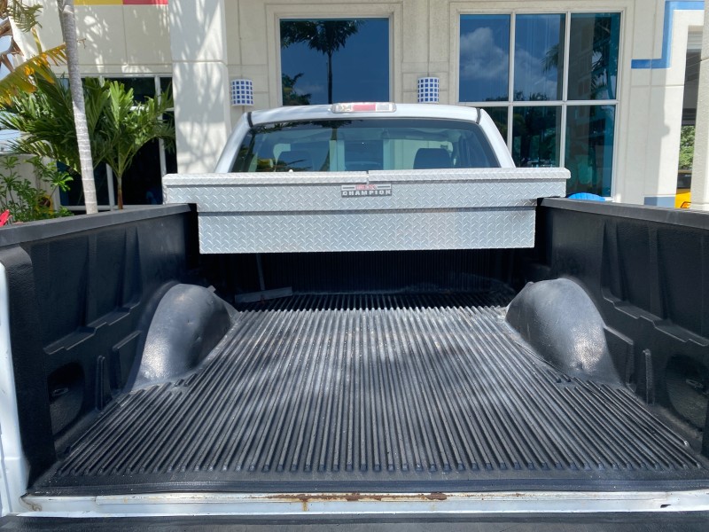 2005 Ford F-150 PU STX LOW MILES 18,931 in , 