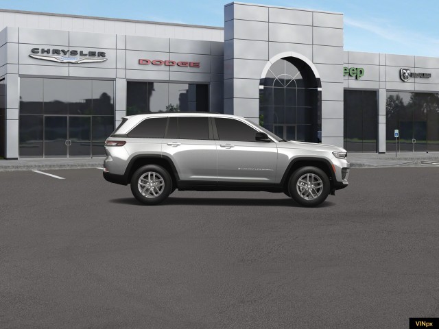 2025 Jeep Grand Cherokee Laredo X 4x4 9