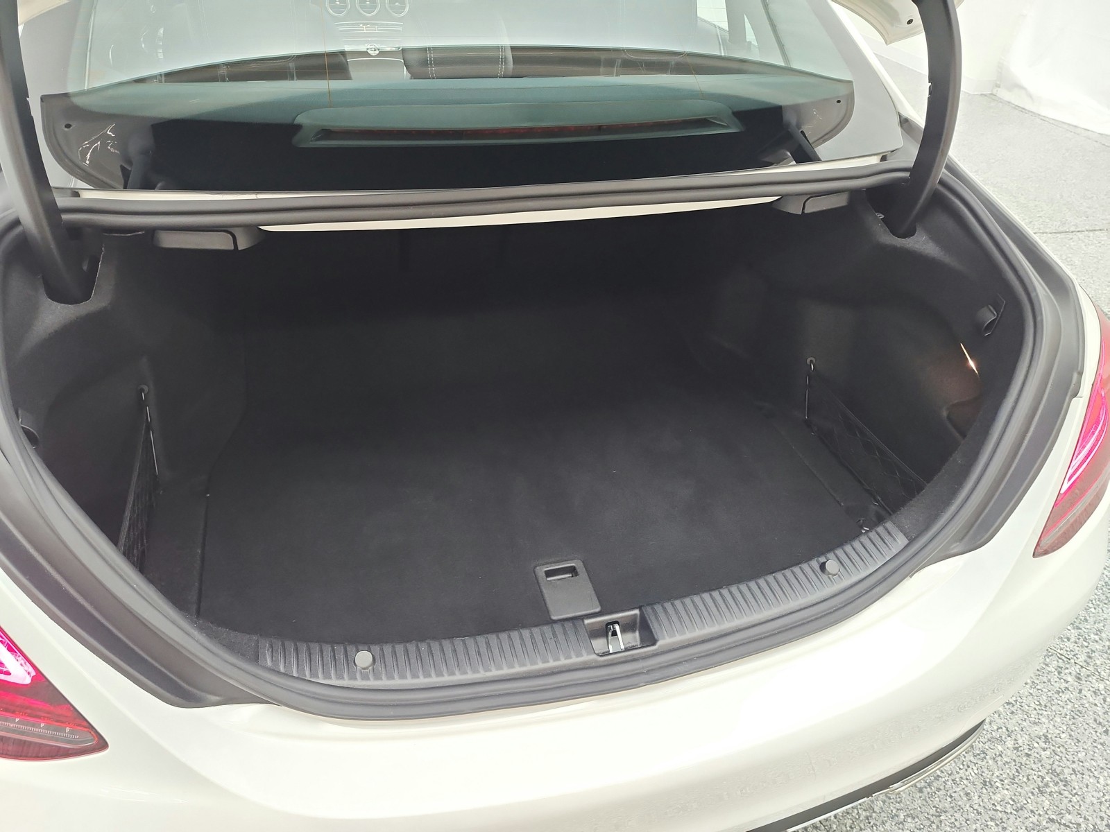 Used 2021 Polar White Mercedes-Benz C 300 Sedan image 22