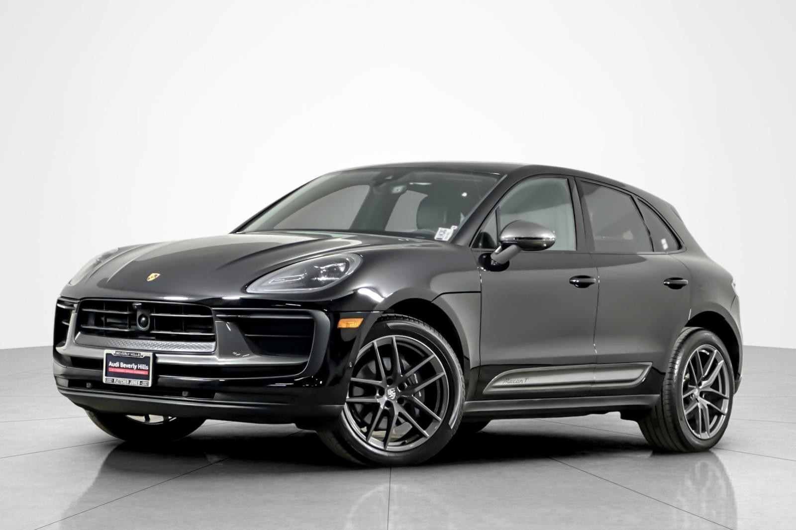 2024 Porsche Macan 2024 Porsche Macan T AWD Sport Utility