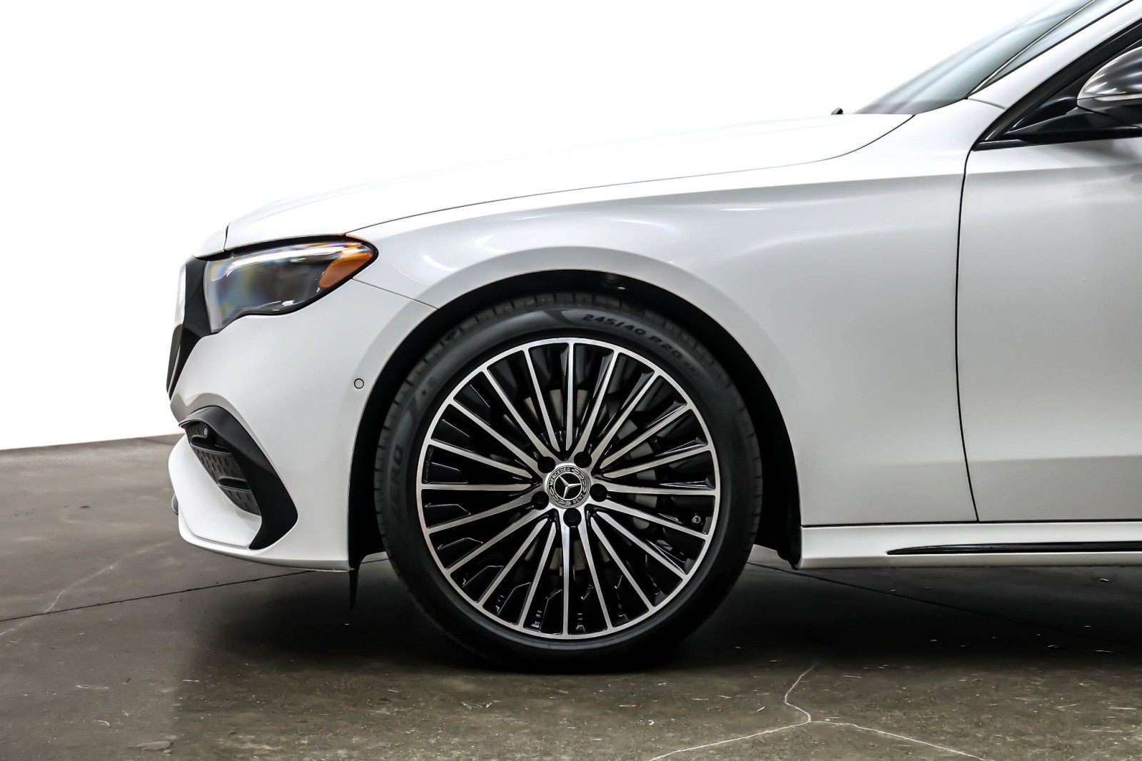 New 2026 Polar White Mercedes-Benz E 350 image 10