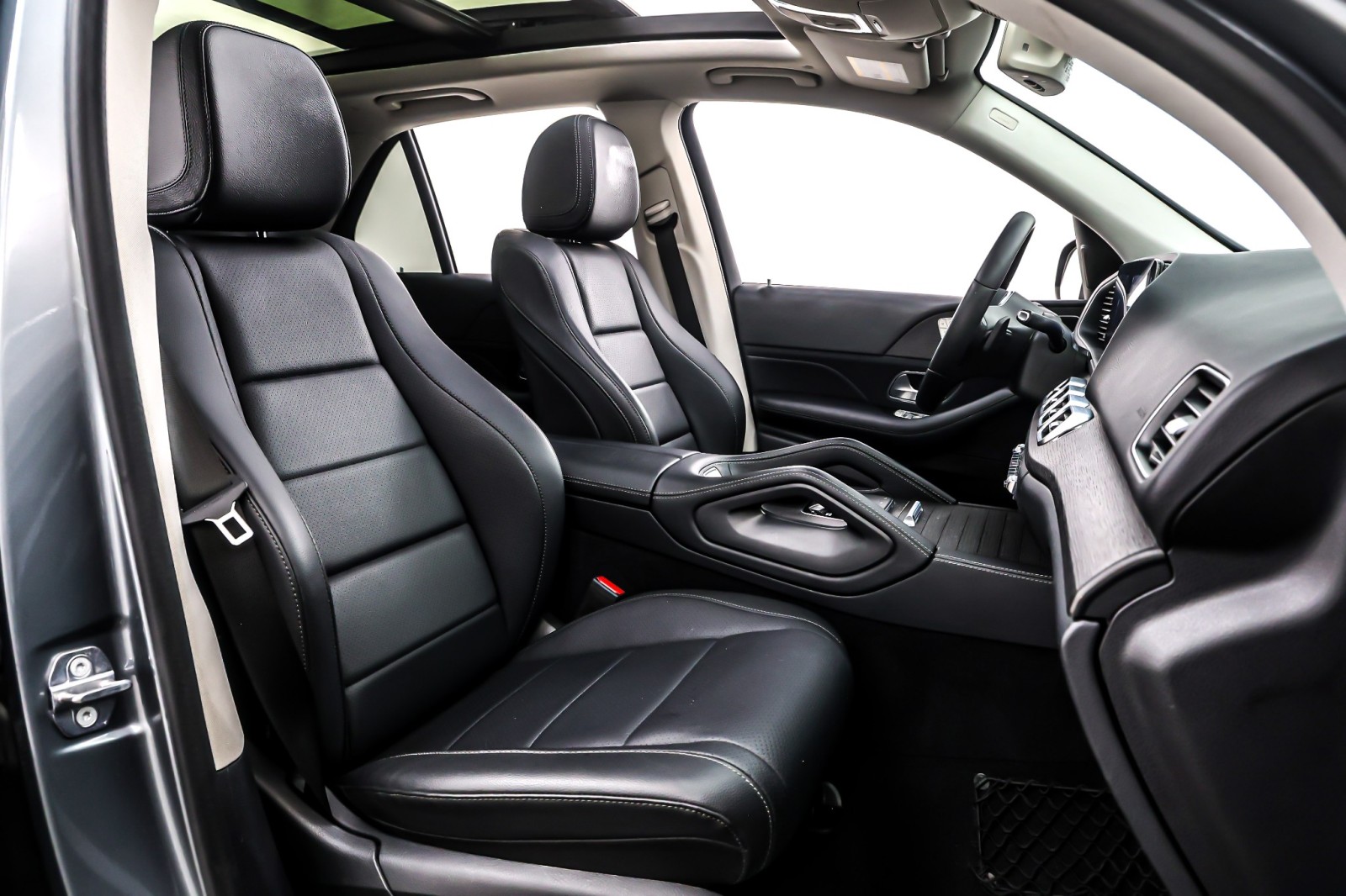 Used 2020 Selenite Grey Metallic Mercedes-Benz GLE 350 4MATIC® SUV image 7