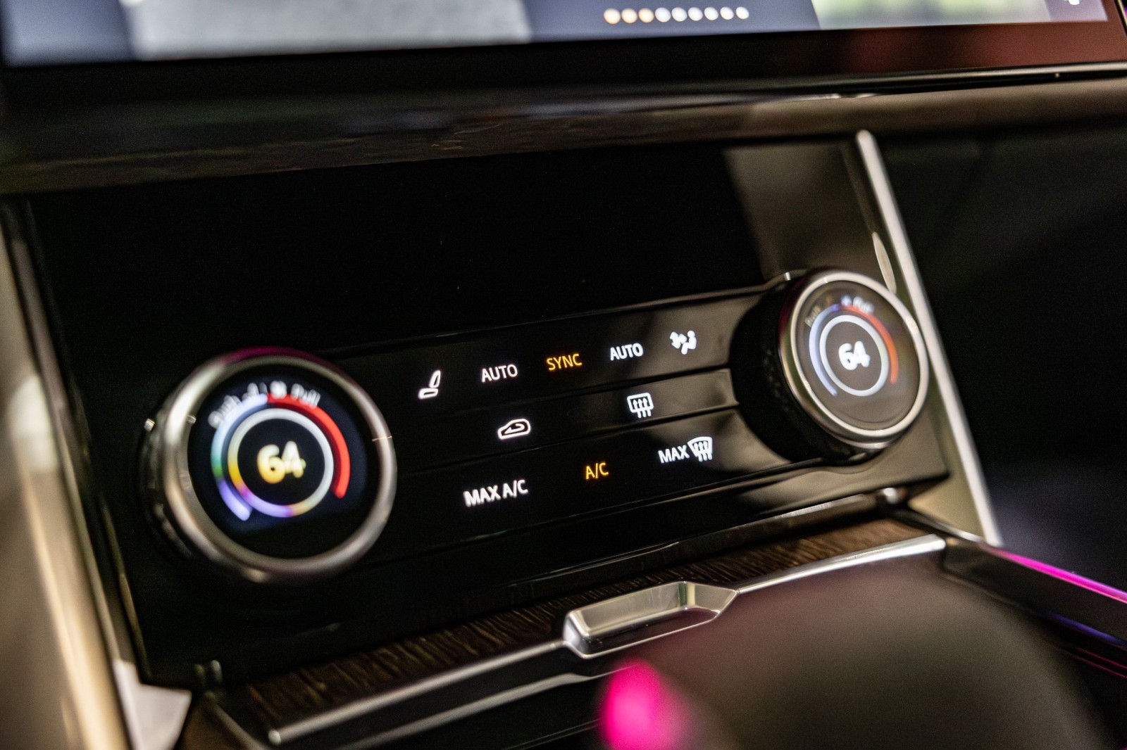 Used Car 2023 Land Rover Range Rover  Se For Sale Under $110,000 In Boerne, Texas