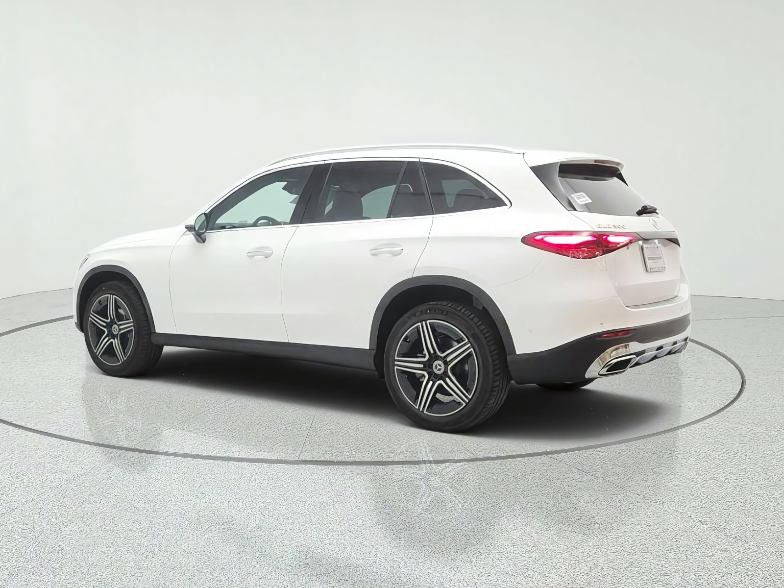 New 2027 Polar White Mercedes-Benz GLC 300 SUV image 7