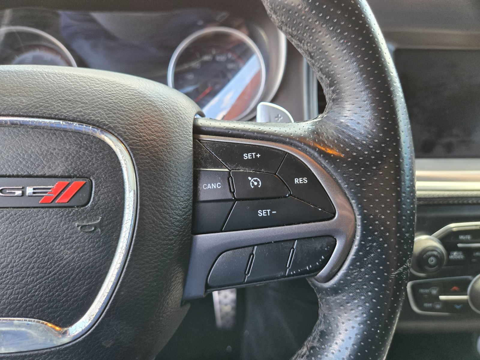 2019 Dodge Charger - $24,977