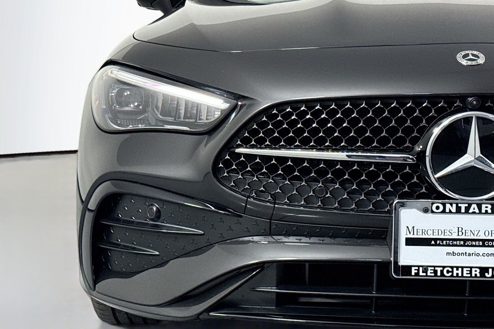 New 2026 Graphite Grey Metallic Mercedes-Benz CLE 450 4MATIC® Coupe image 13