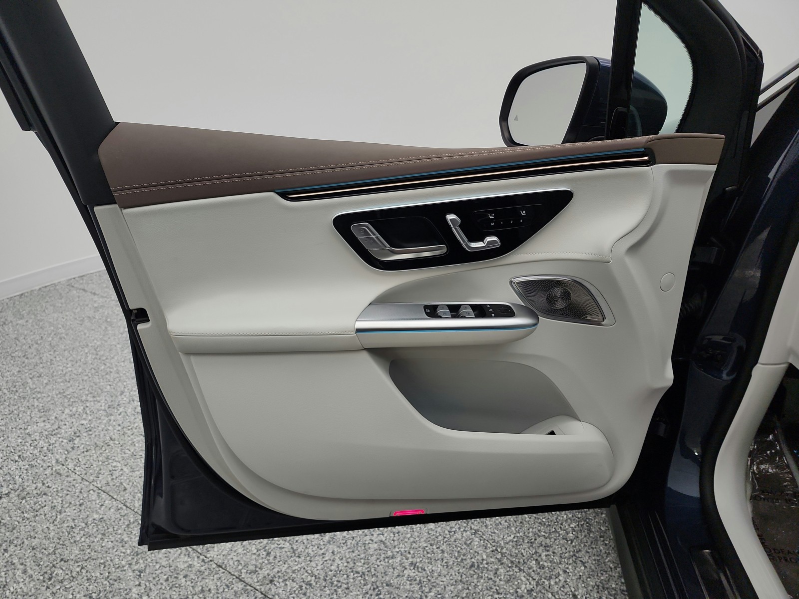 Used 2023 Twilight Blue Metallic Mercedes-Benz EQE 350 4MATIC® SUV image 14