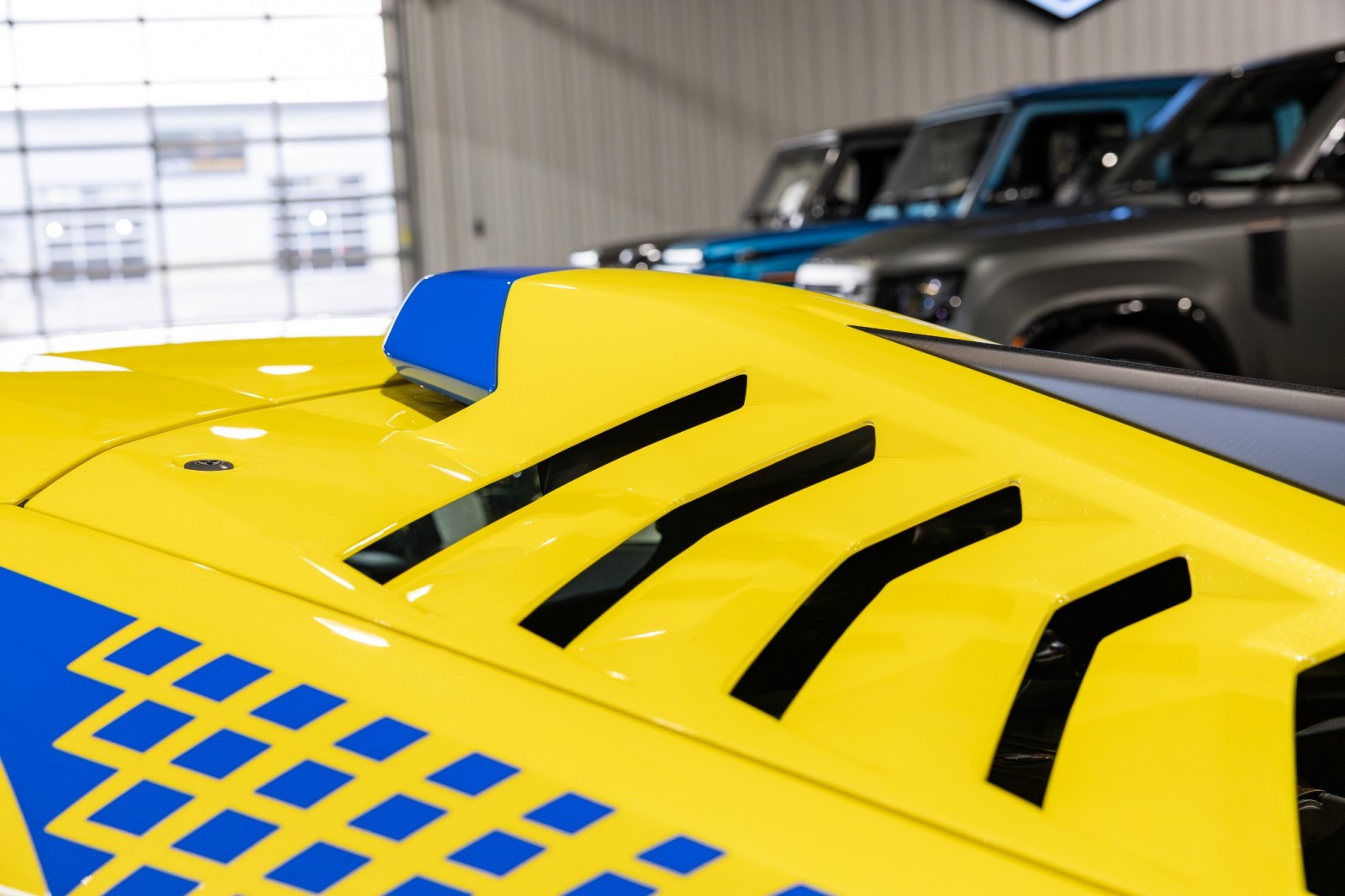 Used Car 2022 Lamborghini Huracan Sto  - $14k Giallo Belenus Paint - Sport Seats - Dark Chrome Interior For Sale Under $400,000 In Boerne, Texas