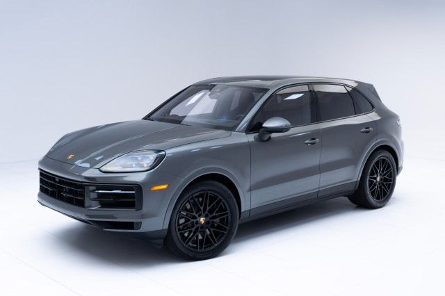 2024  Cayenne S in , 