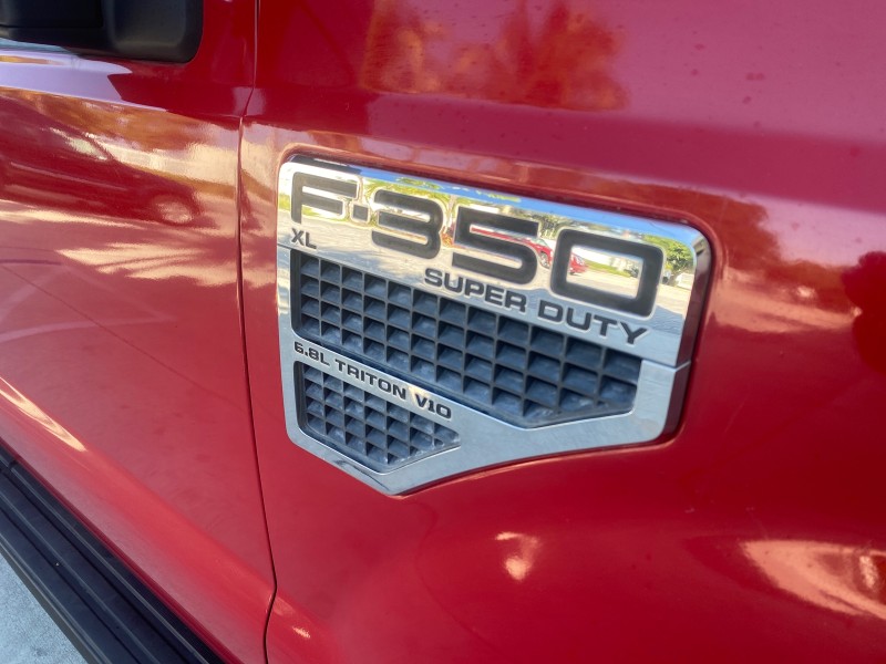 2008 Ford Super Duty F-350 DRW XL LOW MILES 43,076 4WD in ,