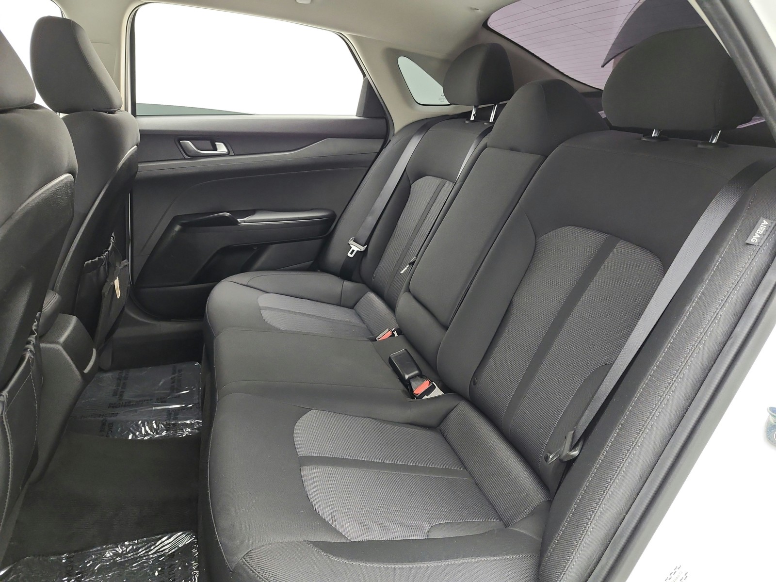 Used 2023 Glacial White Pearl Kia LXS image 15