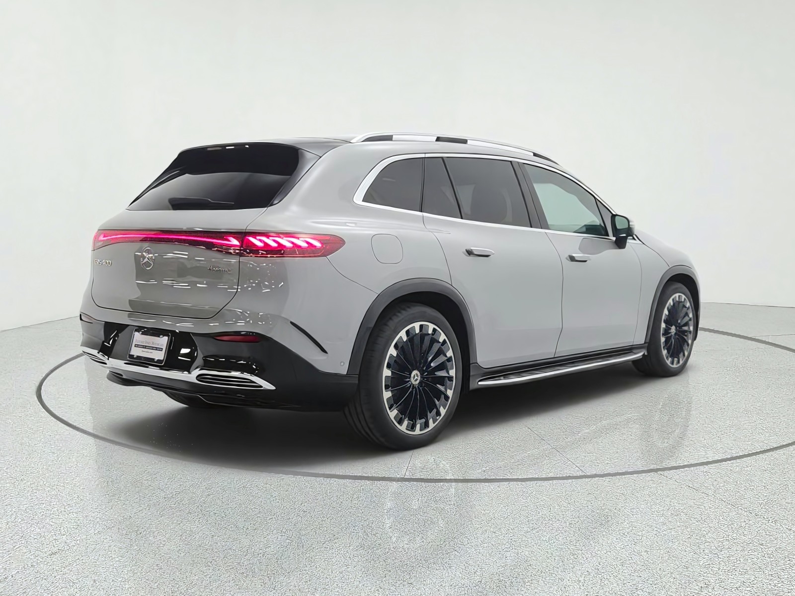 New 2027 MANUFAKTUR Alpine Grey Mercedes-Benz EQS 400 4MATIC® SUV image 5