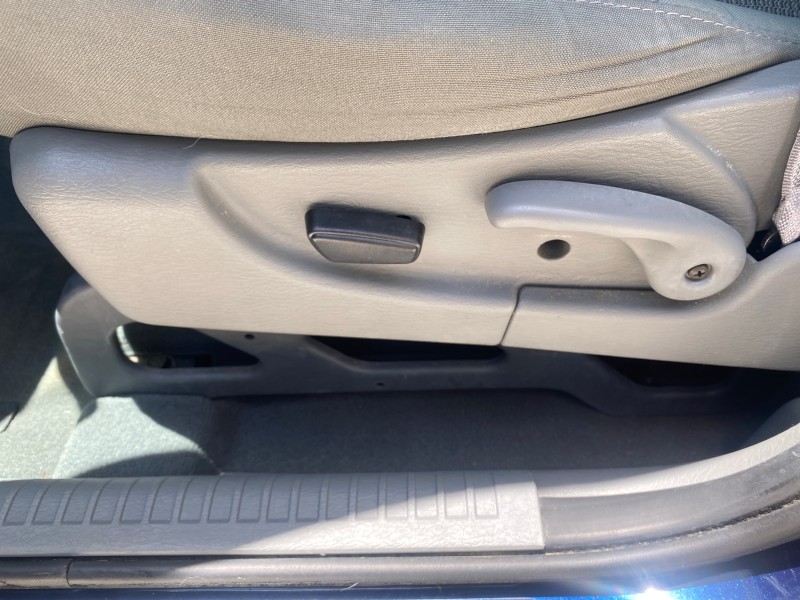 2006 Jeep Liberty 4WD Limited LOW MILES 75,410 in , 