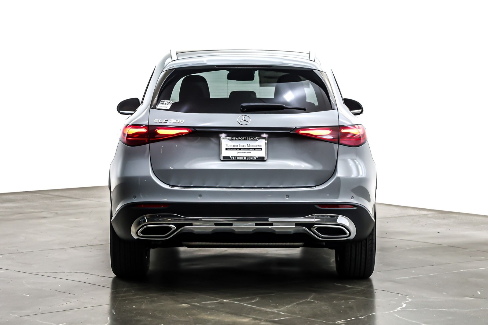 New 2026 MANUFAKTUR Alpine Grey Mercedes-Benz GLC 300 image 3