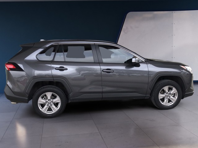 2023 Toyota RAV4 XLE 6