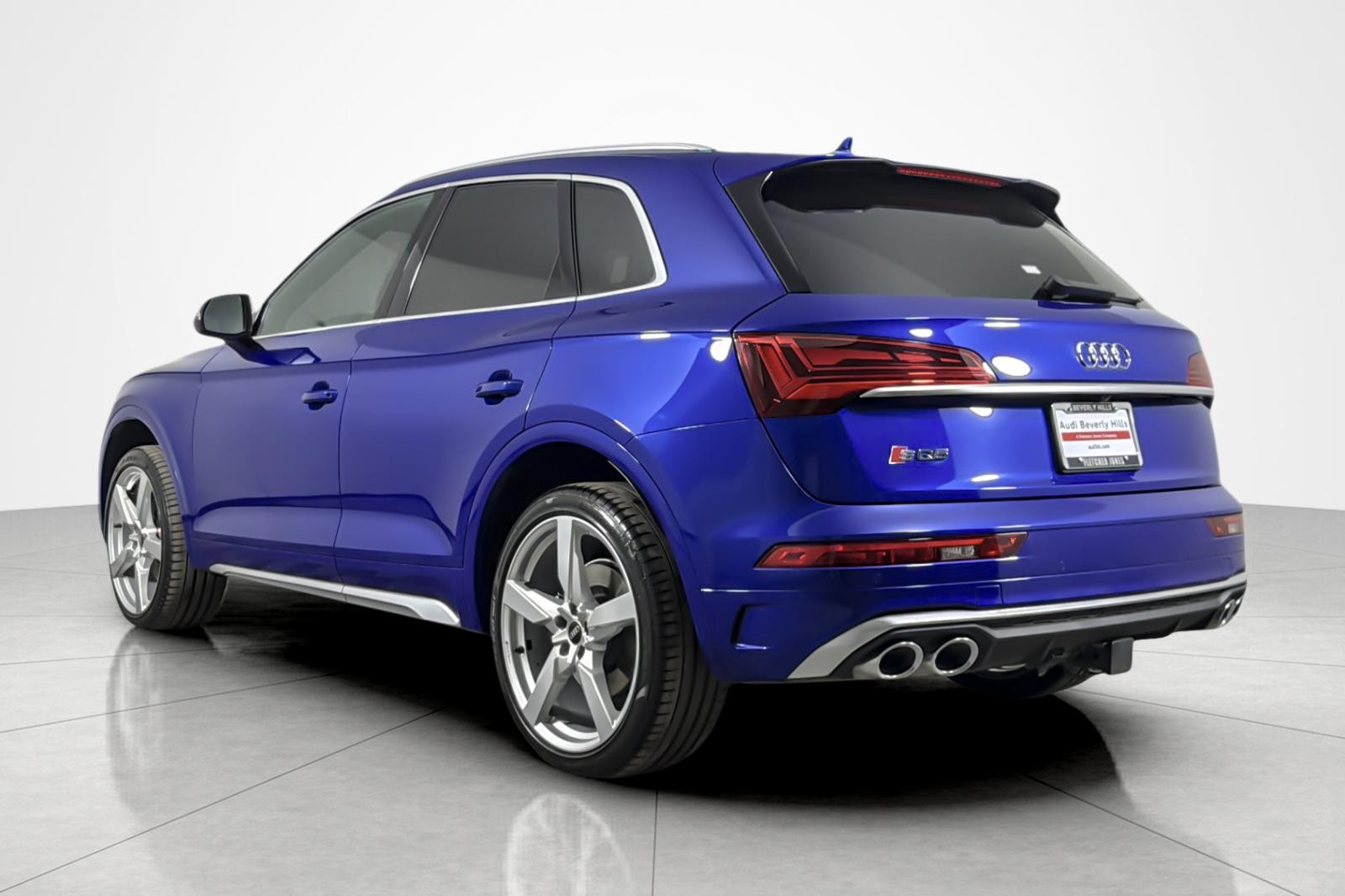 Used 2023 Ultra Blue Metallic Audi Premium Plus 3.0 TFSI quattro image 3