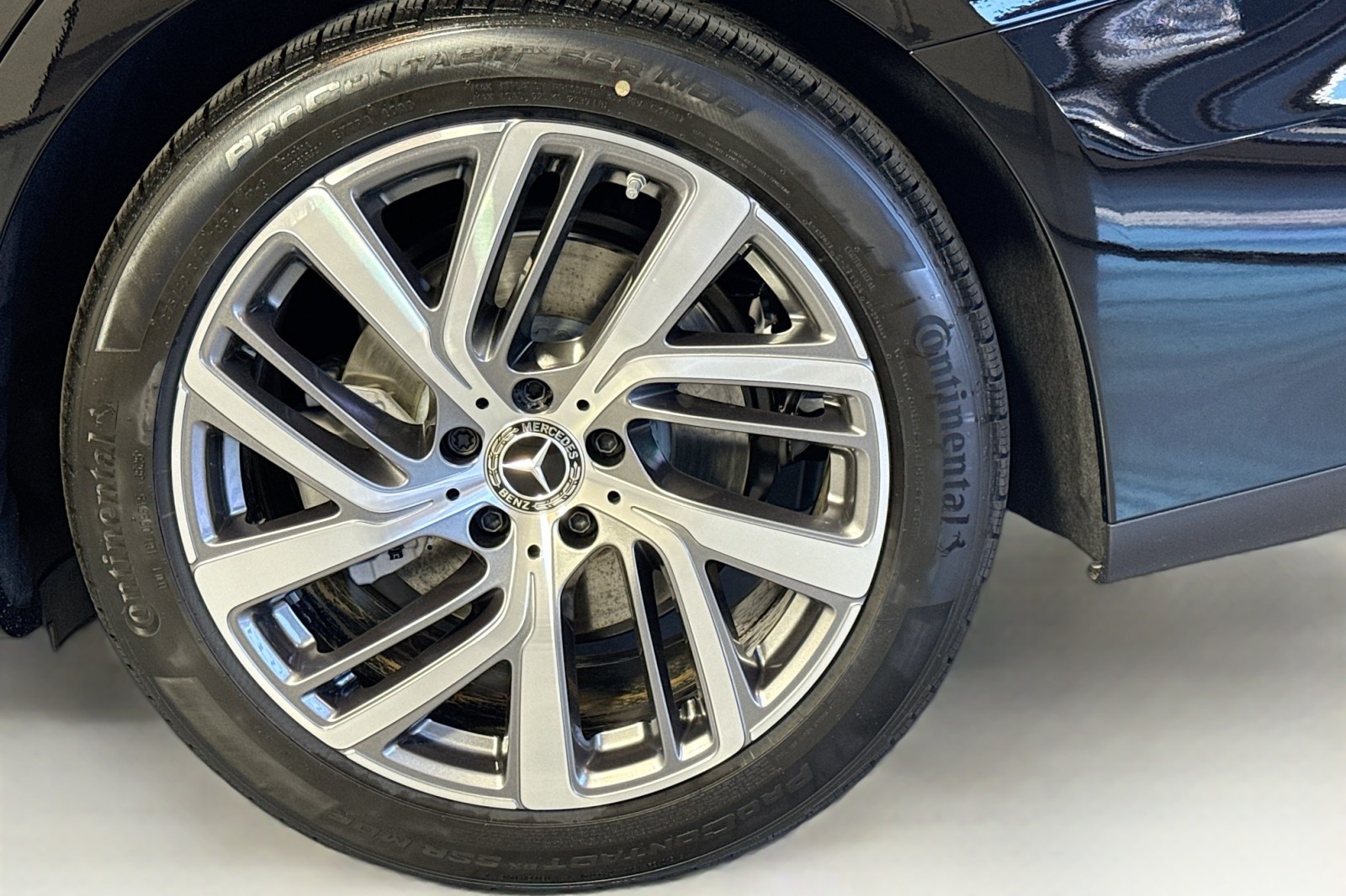 New 2026 Black Mercedes-Benz E 350 RWD Sedan image 29