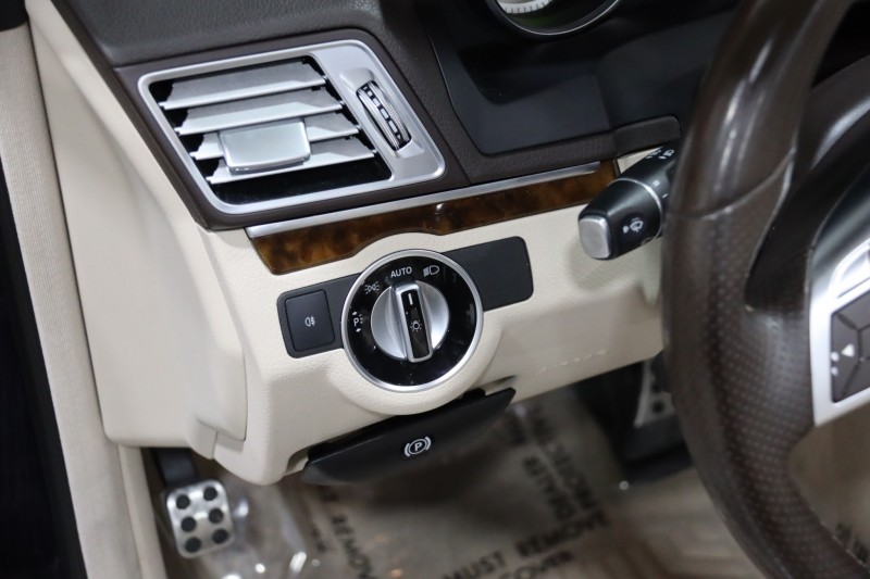 2015 Mercedes-Benz E 400 AMG Sport 2dr Cabriolet in ,