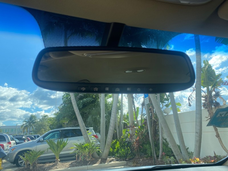 2013 Hyundai Genesis 3.8L LOW MILES 33,576 in , 