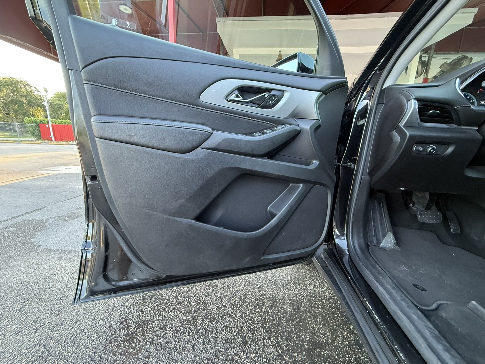 2020 Chevrolet Traverse - $18,977