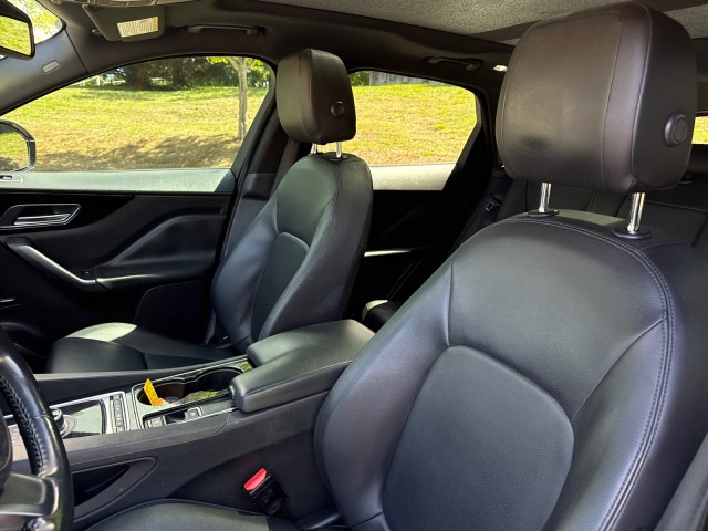 JaguarF-PACE21