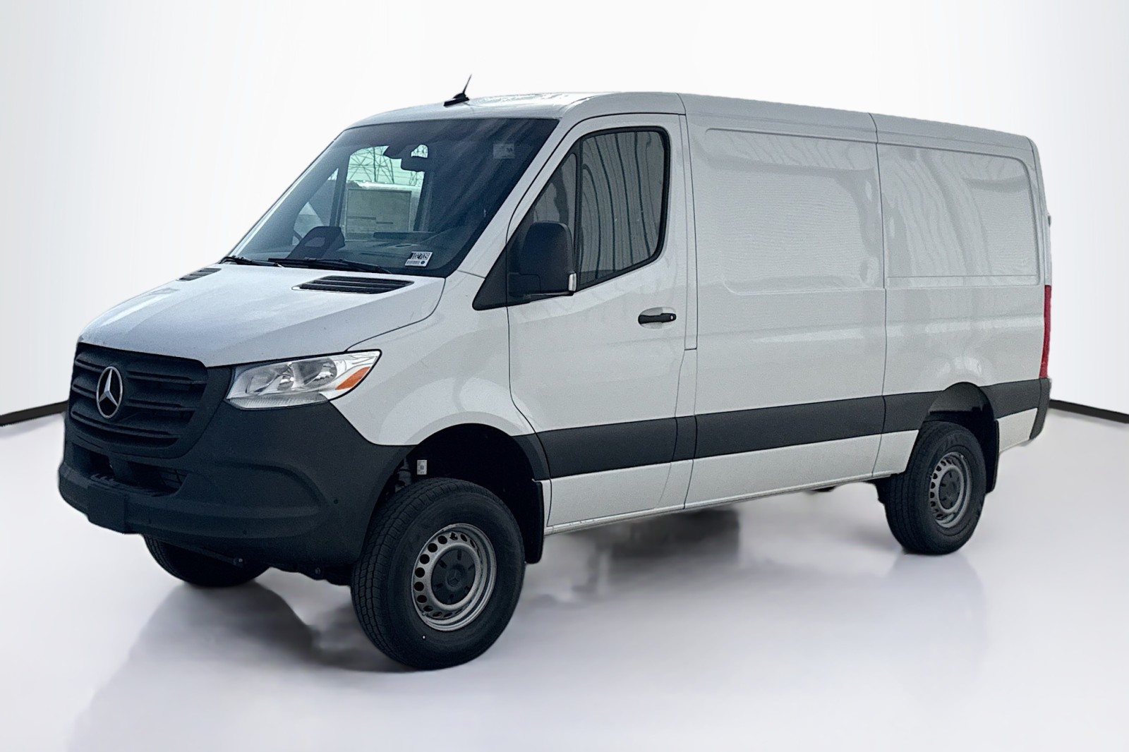 2026 Mercedes-Benz Sprinter Cargo Van 2026 Mercedes-Benz Sprinter Cargo Van 2500 Standard Roof I4 Diesel HO 144 AWD Minivan/Van