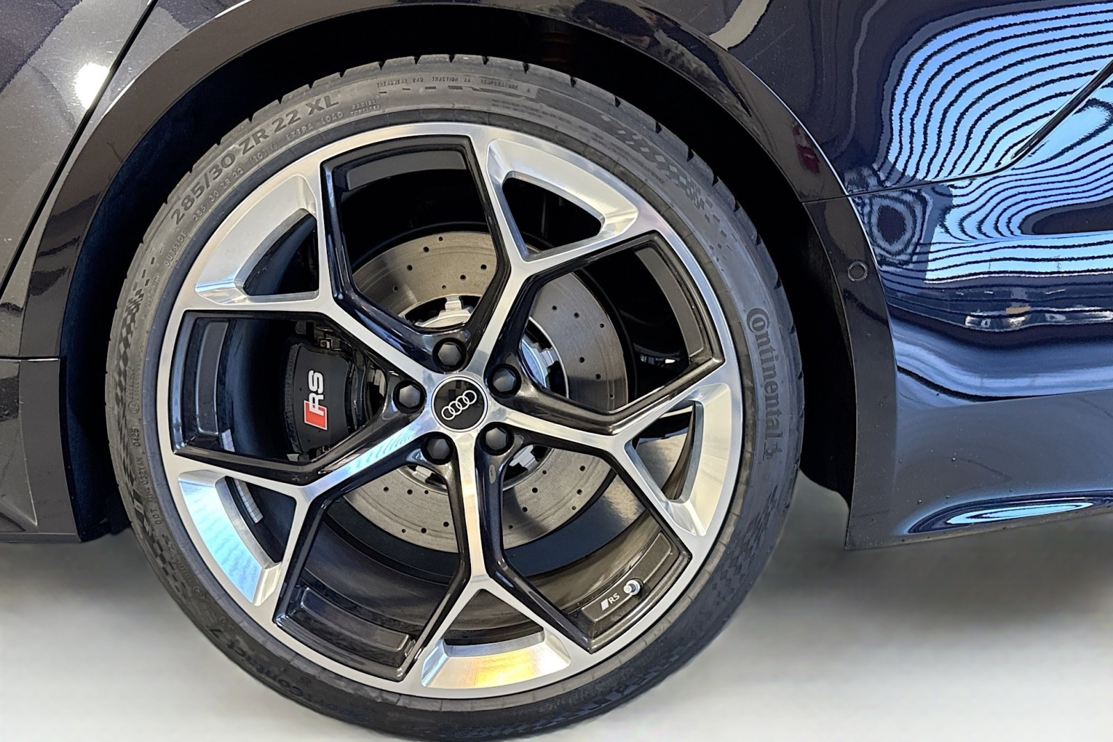 New 2025 Sebring Black Crystal Effect Audi performance 4.0 TFSI quattro image 29