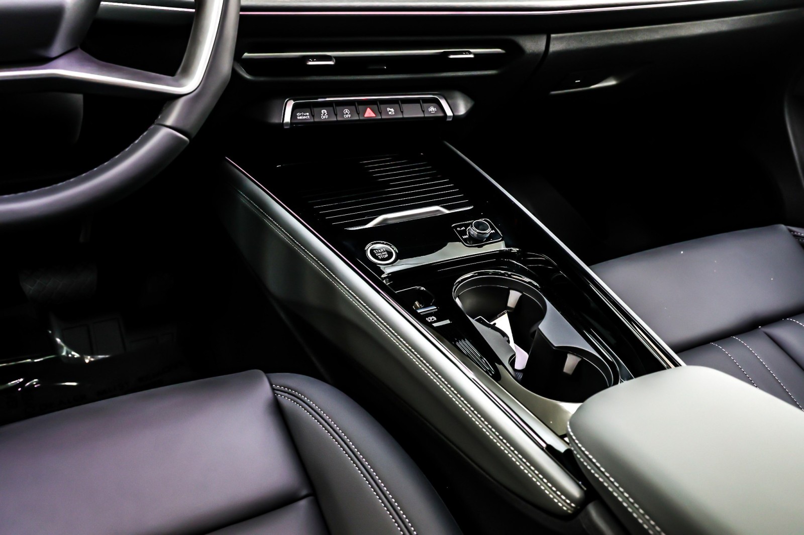 New 2026 Daytona Gray Pearl Effect Audi S line quattro image 6