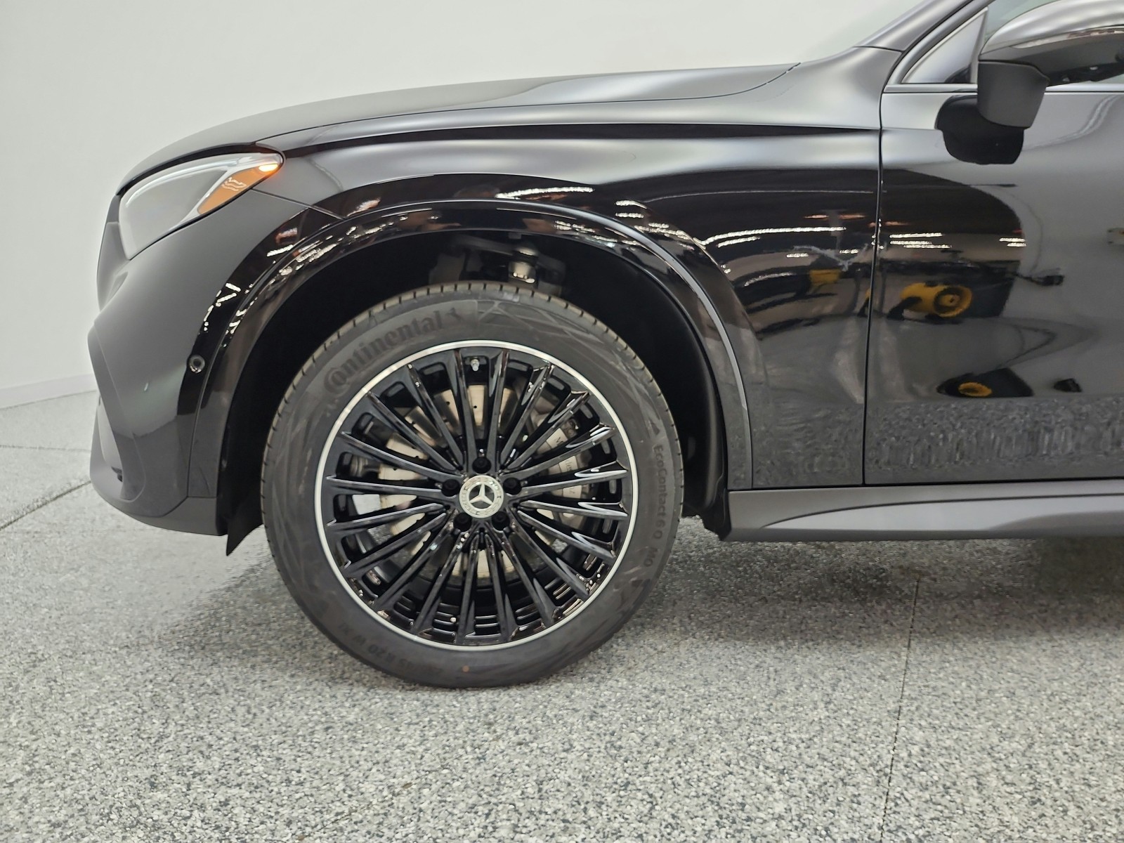New 2027 Black Mercedes-Benz GLC 300 SUV image 15