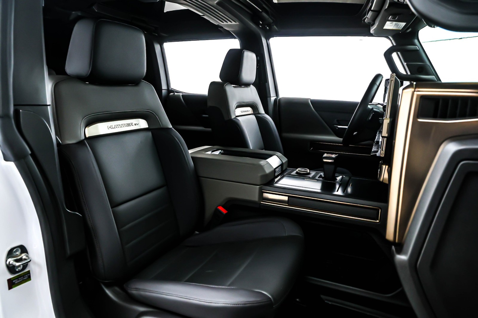 Used 2025 Interstellar White GMC e4WD 4dr 3X image 6