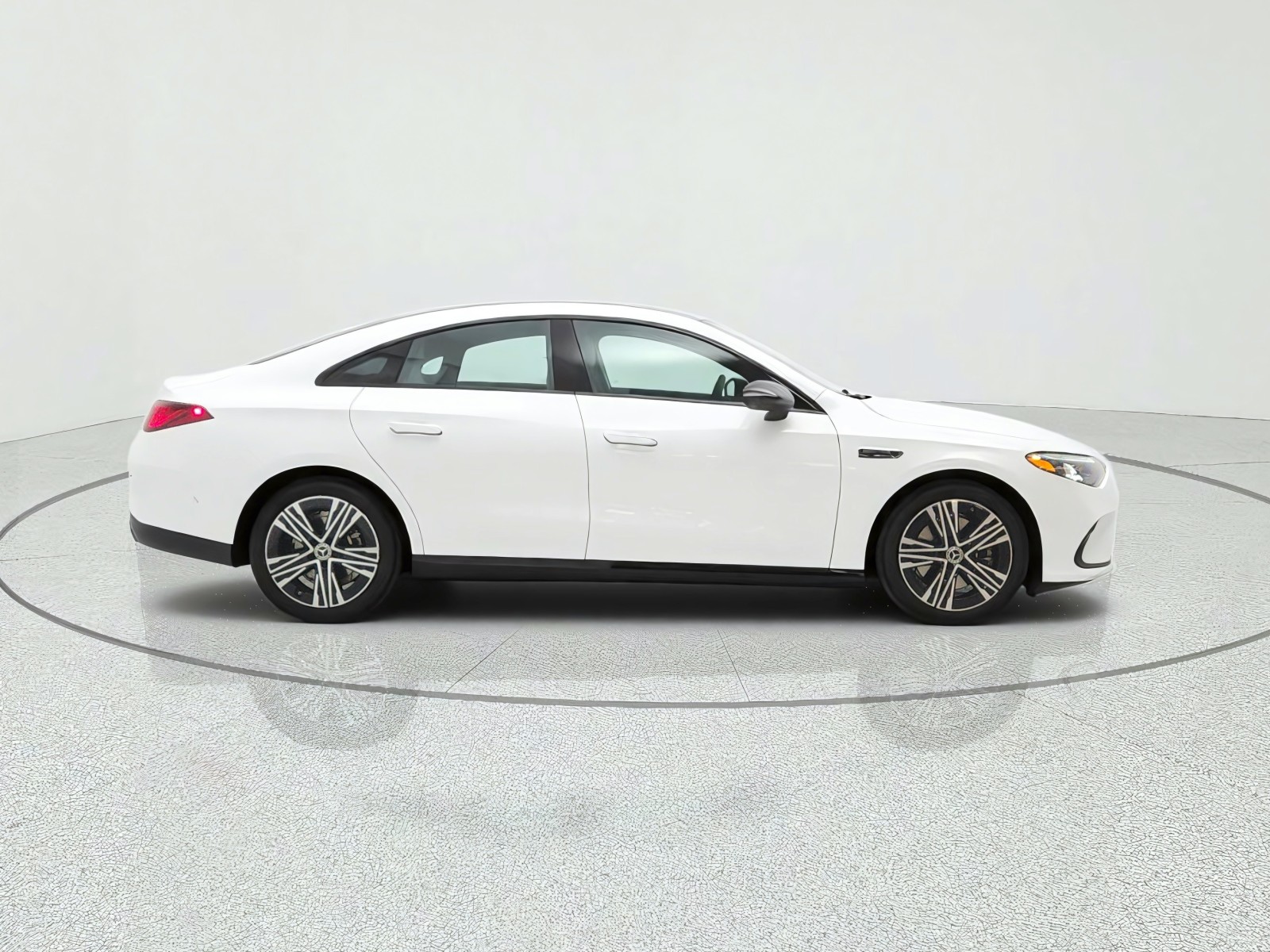 New 2027 Polar White Mercedes-Benz CLA 220 Hybrid FWD image 4