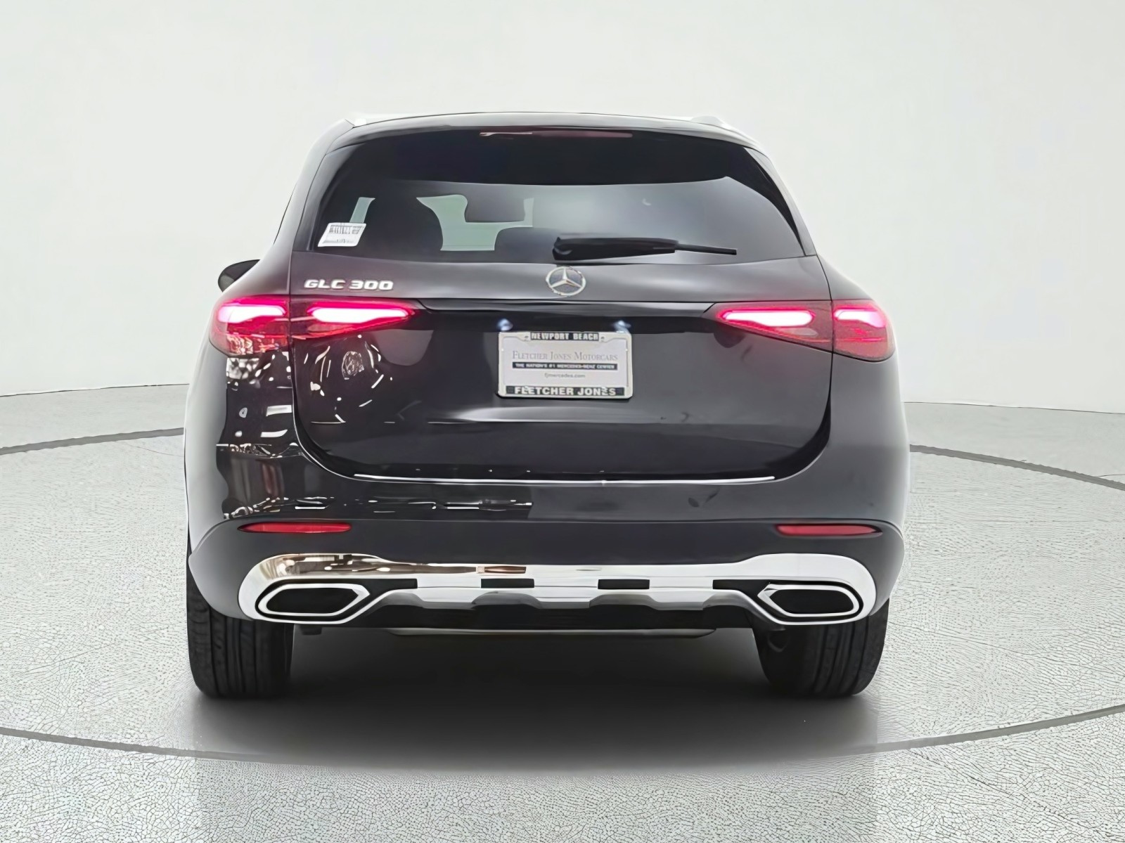 New 2027 Graphite Grey Metallic Mercedes-Benz GLC 300 SUV image 6