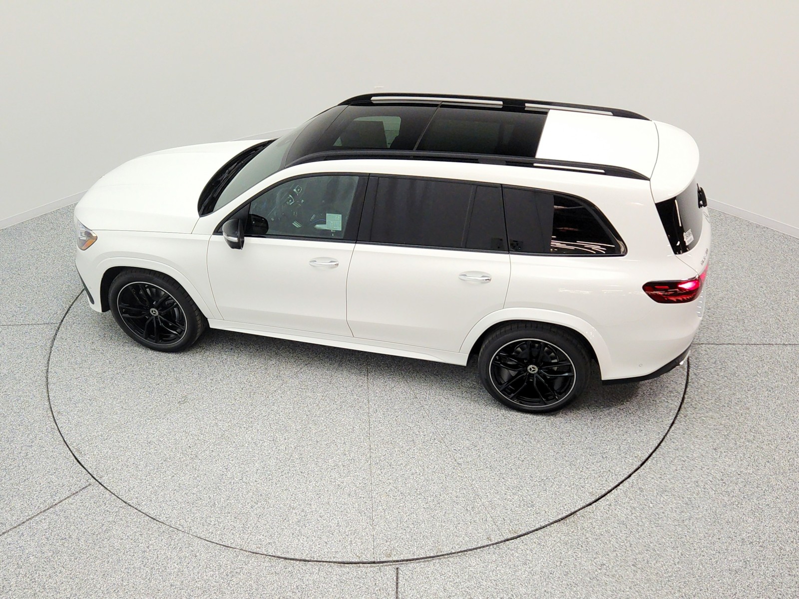 New 2026 Polar White Mercedes-Benz GLS 450 4MATIC® SUV image 23