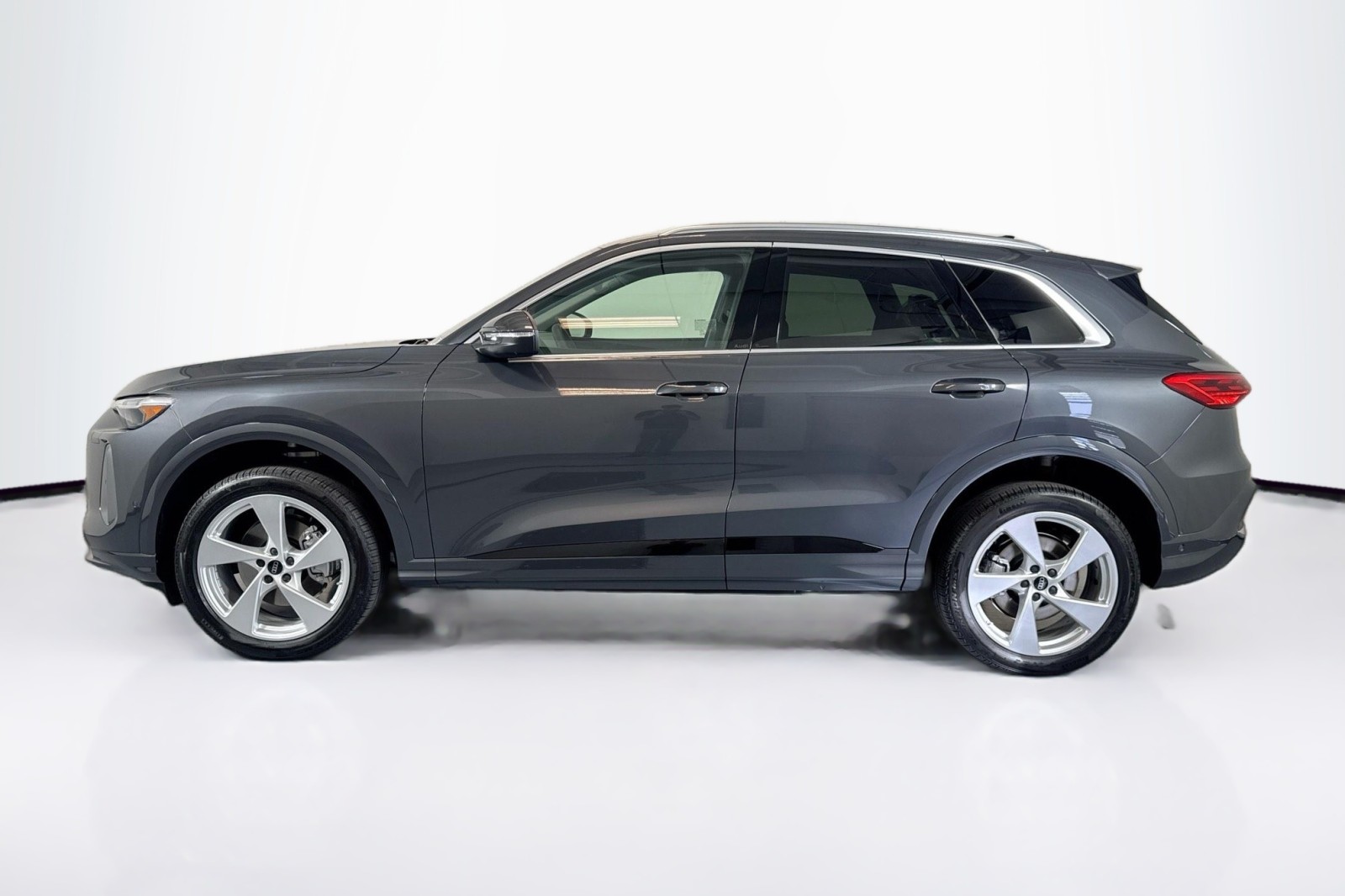 New 2025 Tambora Gray Metallic Audi Premium Plus 2.0 TFSI quattro image 8