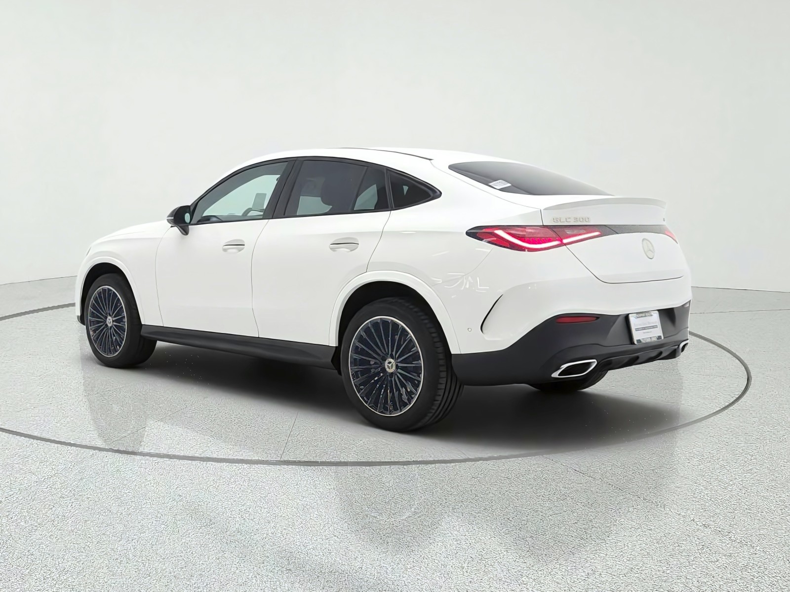 New 2027 Polar White Mercedes-Benz GLC 300 4MATIC® Coupe image 7