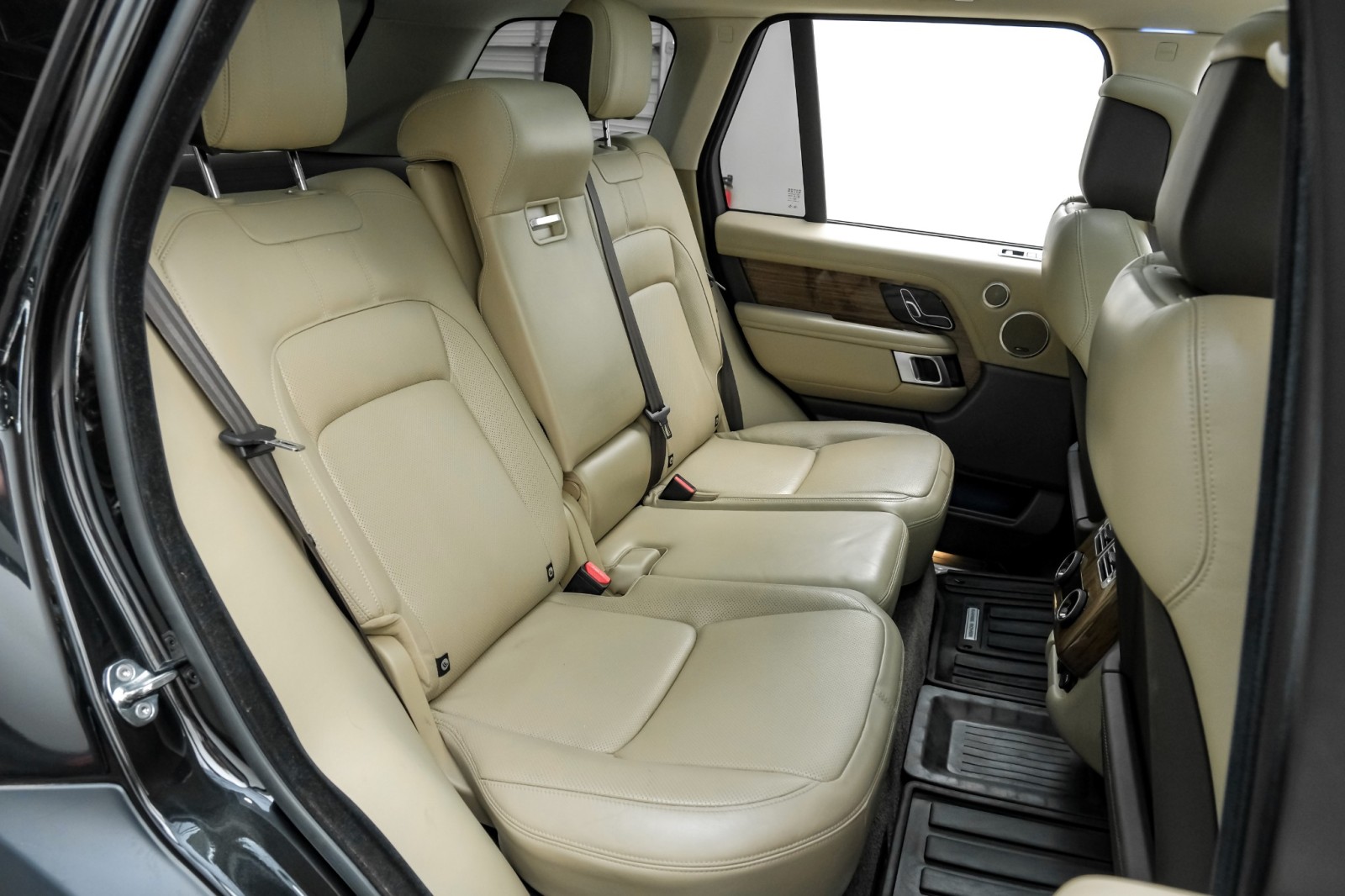 2019 Land Rover Range Rover V6 Supercharged HSE ACSeats VisionAssistPkg MeridianAudio 4ZoneC 37