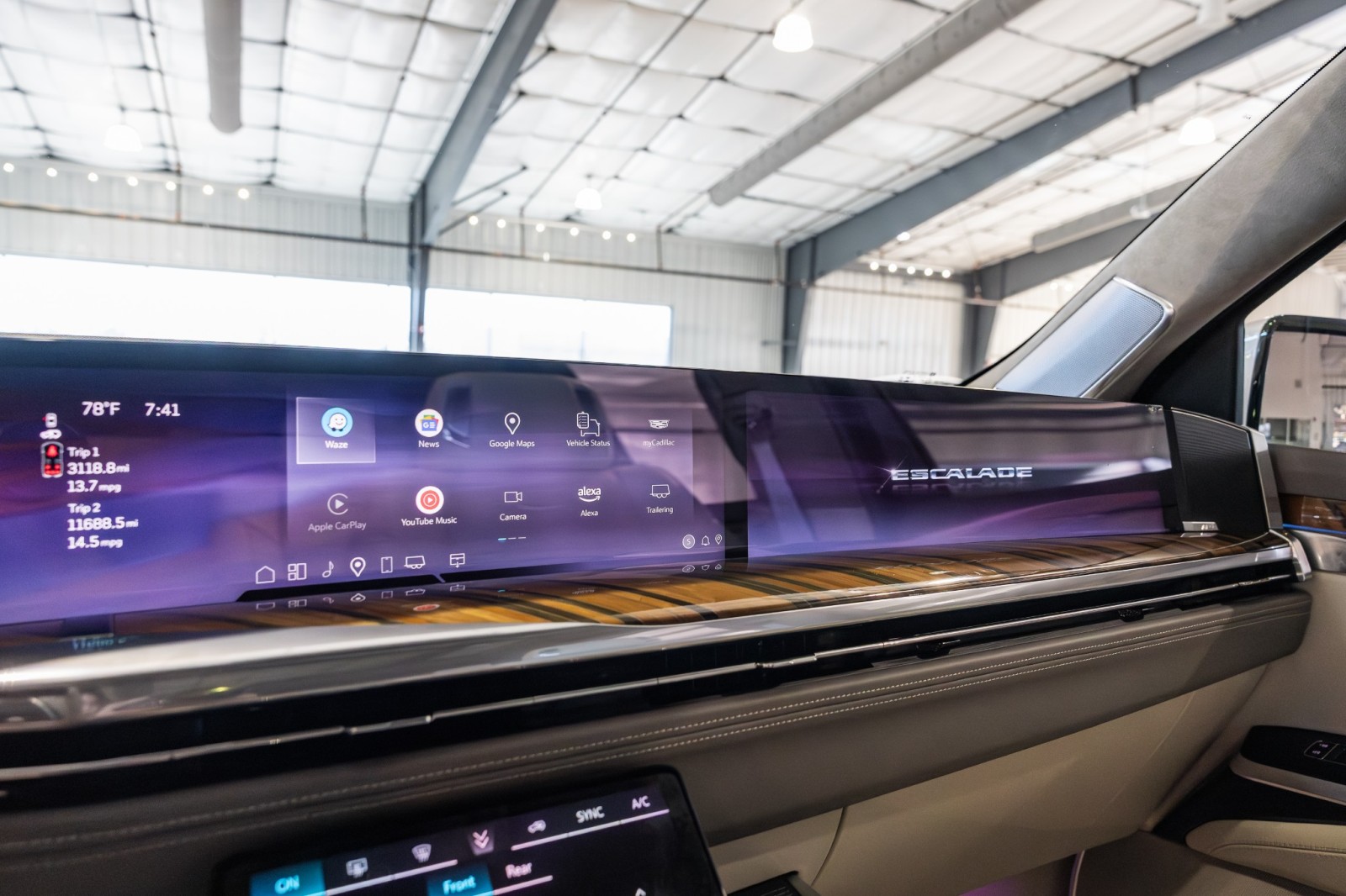 Used Car 2025 Cadillac Escalade  4wd Sport Platinum - 24 Inch Wheels - Crystal White Paint For Sale Under $120,000 In Boerne, Texas