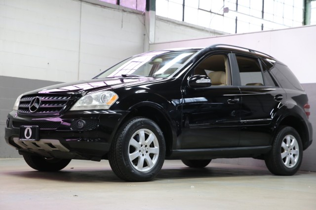 2006 Mercedes-Benz M-Class 3.5L in Plainview, 