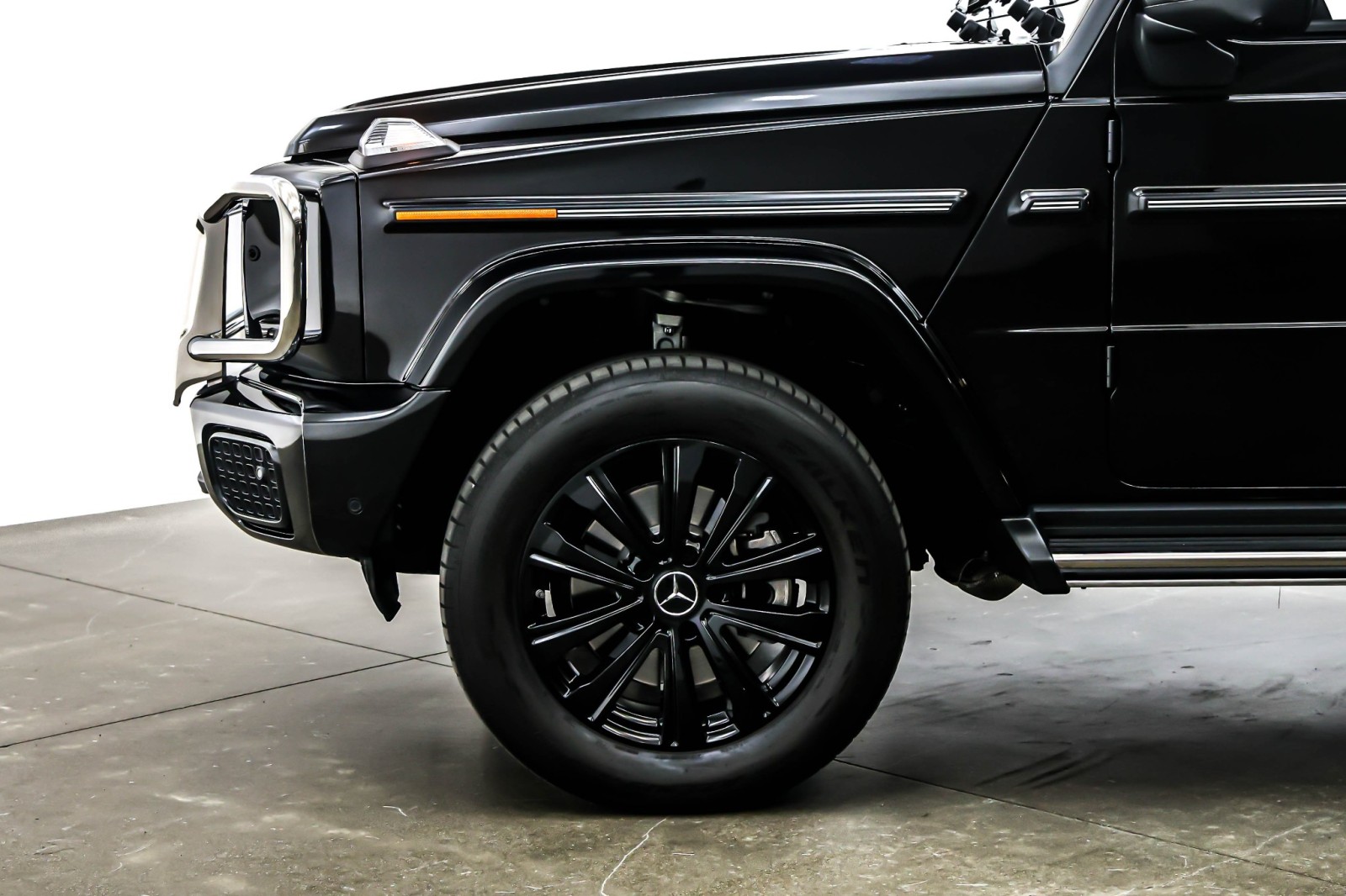 Certified Used 2025 Obsidian Black Metallic Mercedes-Benz G 550 SUV image 10