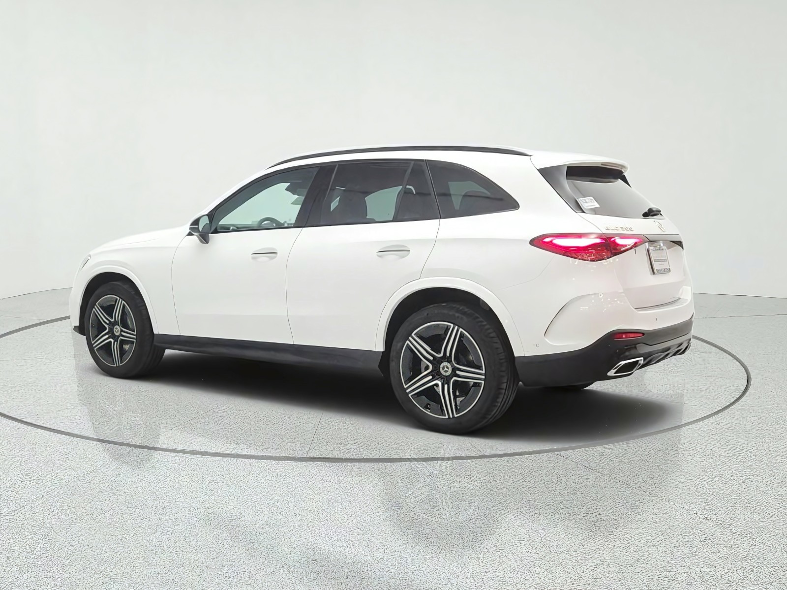 New 2027 Polar White Mercedes-Benz GLC 300 SUV image 7