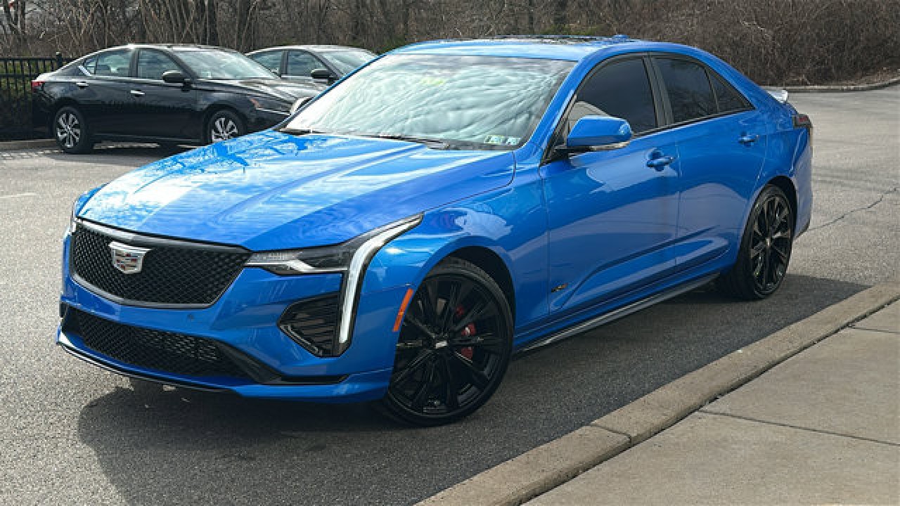 2025 Cadillac CT4 V-Series AWD